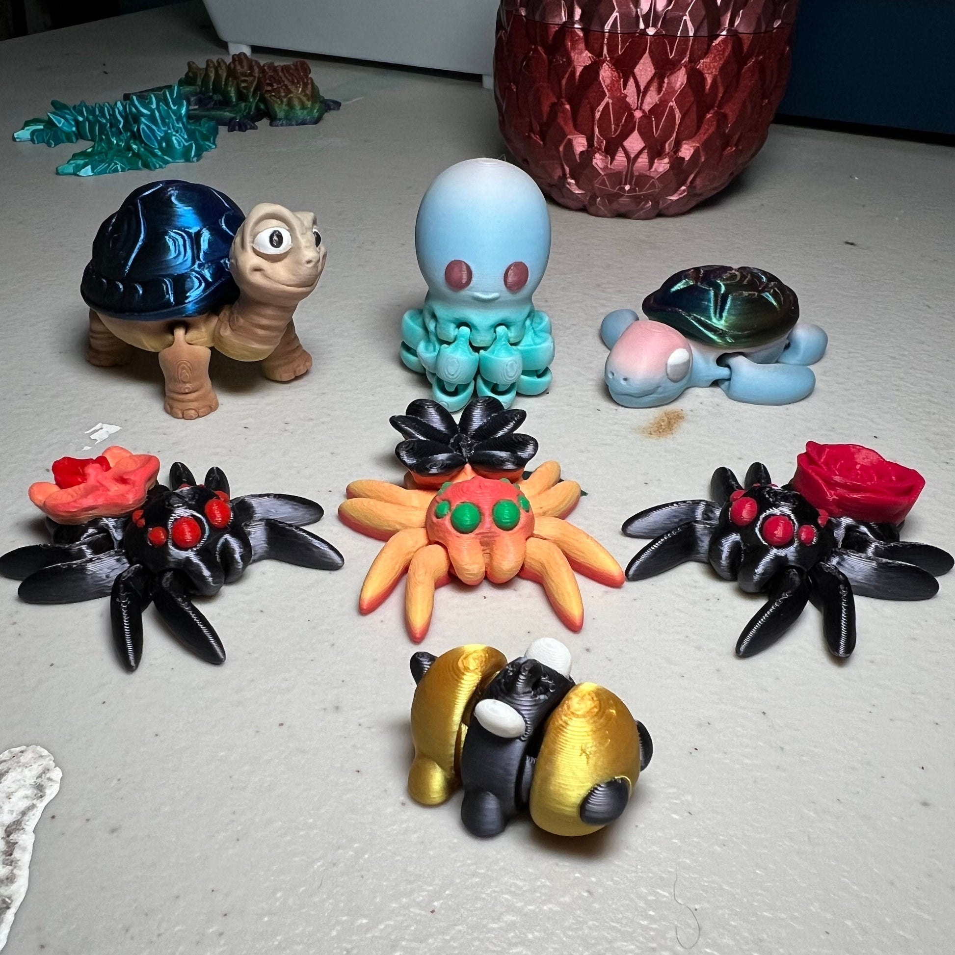 Mini Mystery Pack in Cat Container