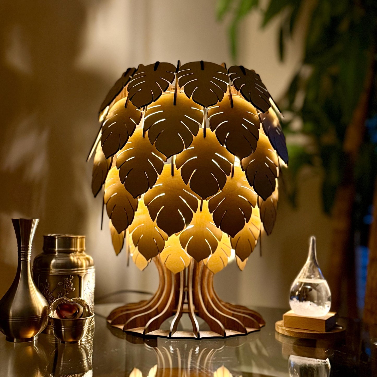 Wooden Monstera Table Lamp